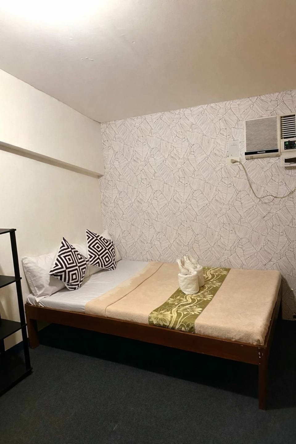 Bed, air conditioner
