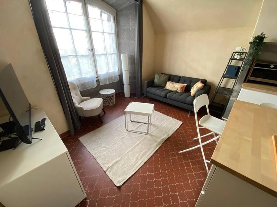 Living room, Dining area