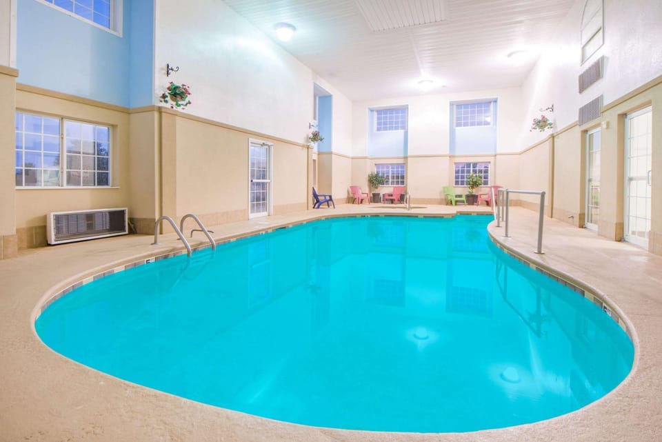 On site, Pool view, Swimming pool