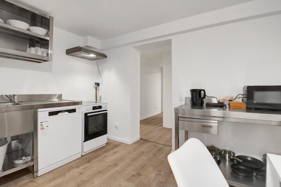 Kitchen or kitchenette, Dining area, dishwasher, minibar, pet friendly, stove