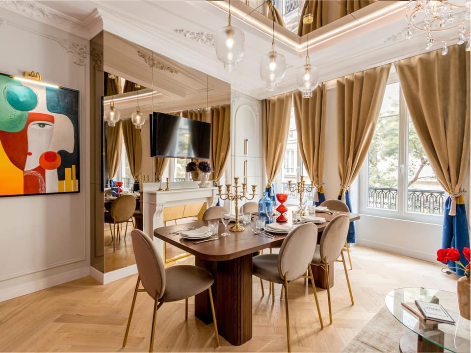 TV and multimedia, Dining area