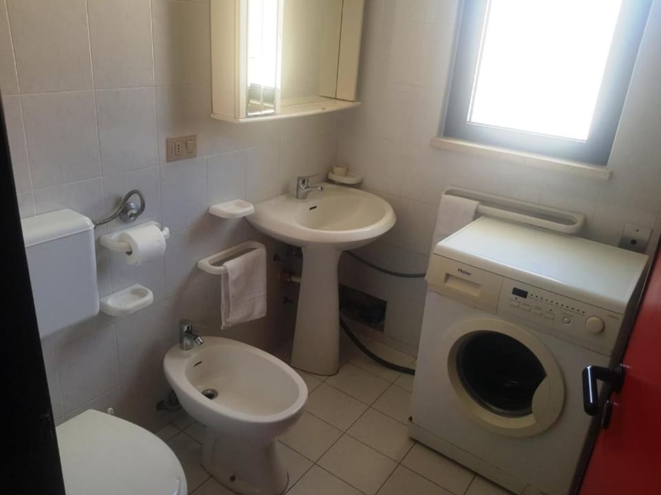Toilet, Bathroom, bidet
