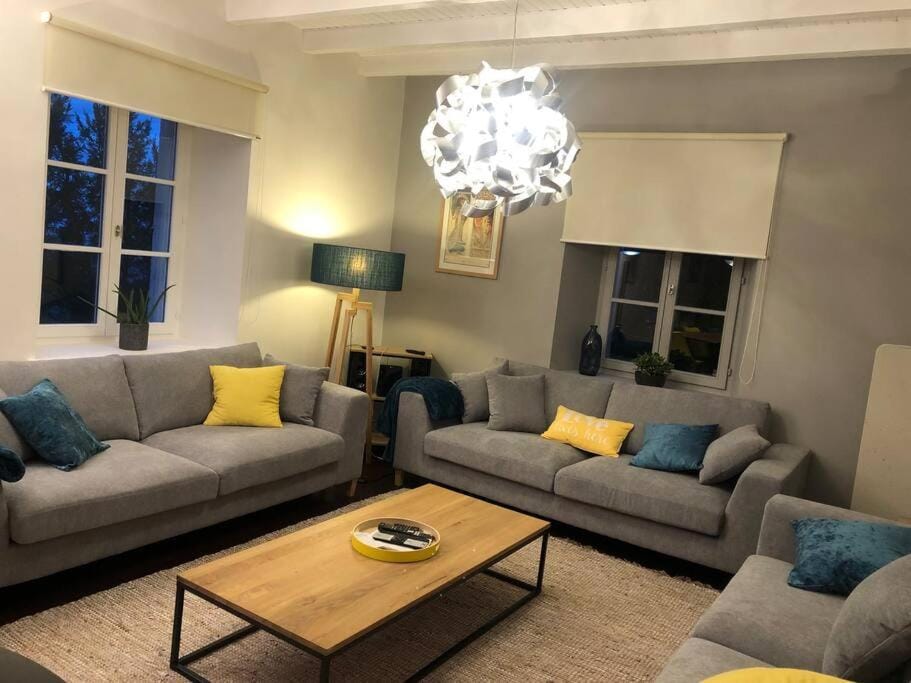 TV and multimedia, Living room, internet