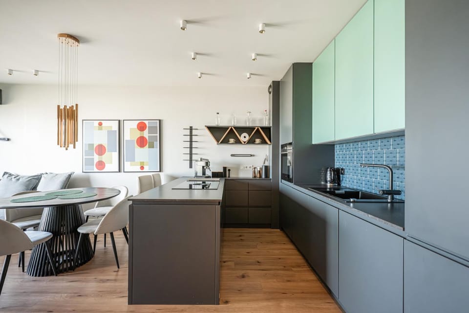Kitchen or kitchenette, Seating area, Dining area, pet friendly, stove