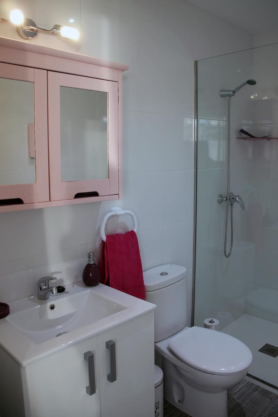 Shower, Bathroom, towels