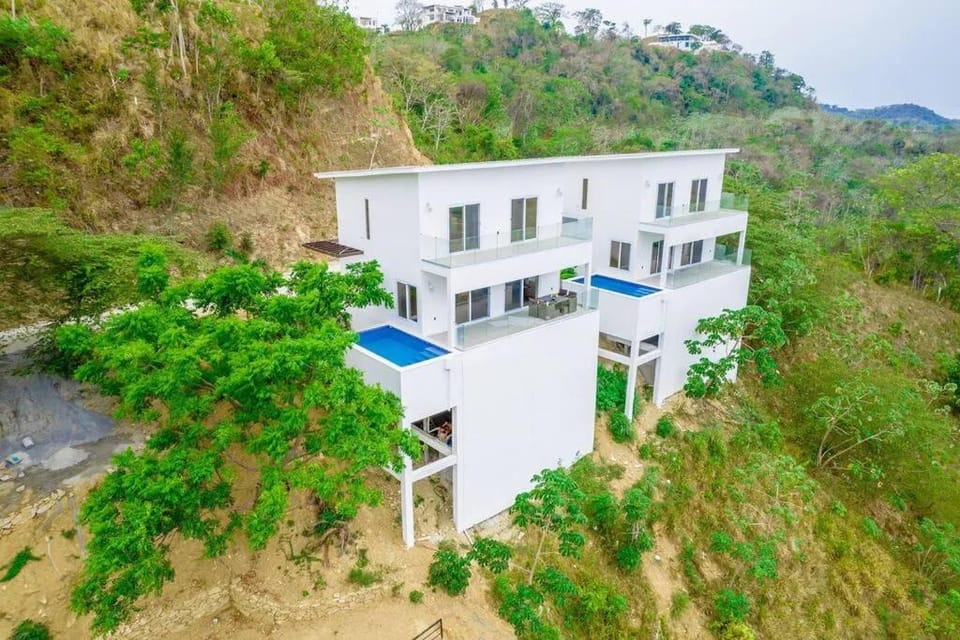 Coral Views Resort - Villa uMaMi Villa in Bay Islands Department