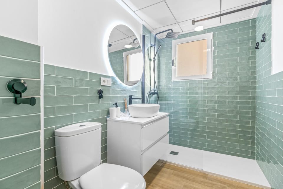 Bathroom, Living room