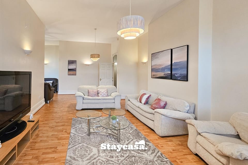 Carlton Co-Living - Private Room Self-Cater House in Stretford