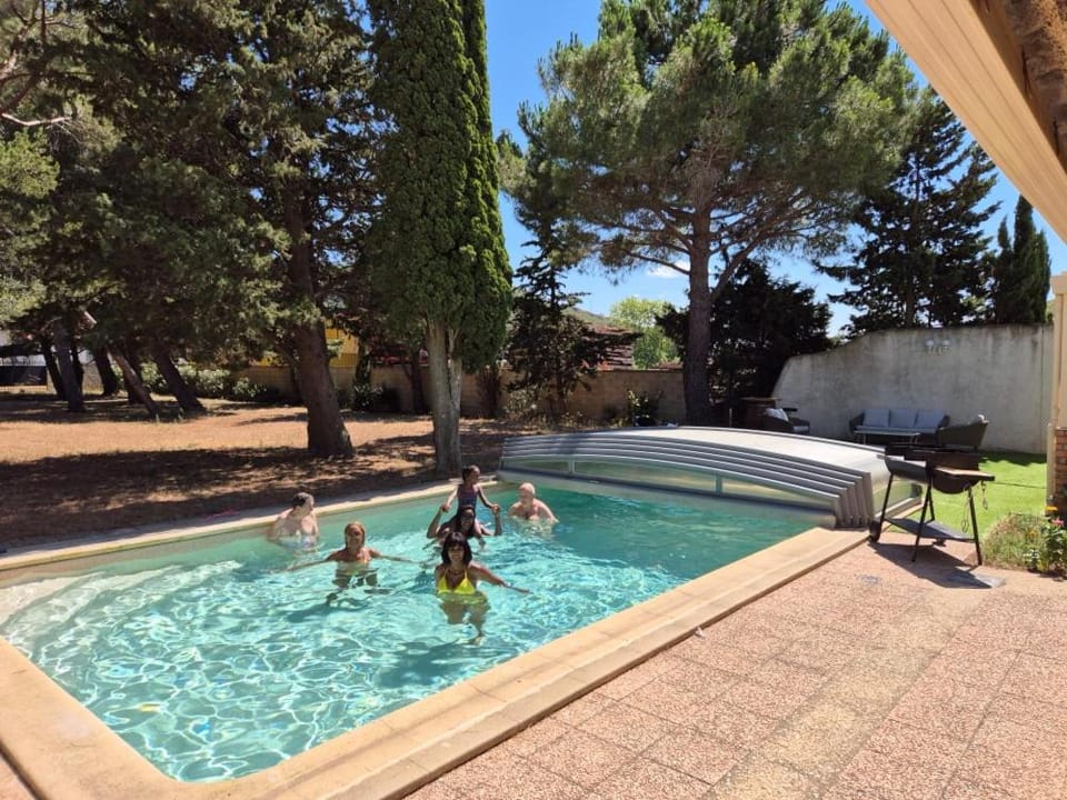 Pool view, Swimming pool