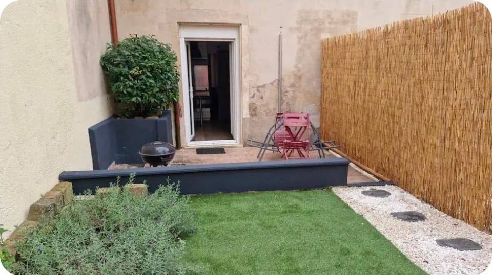 Le Jeanne d'Arc avec sa terrasse By UnSejourANancy Fr Apartment in Nancy