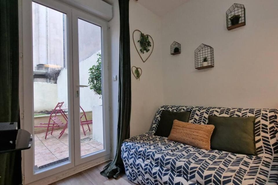 Patio, Balcony/Terrace, Living room, Seating area