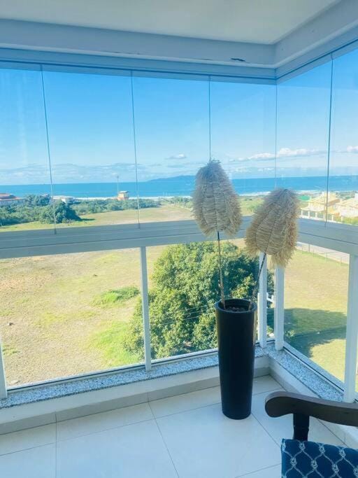Apartamento com vista ampla para o mar. Apartment in Florianopolis