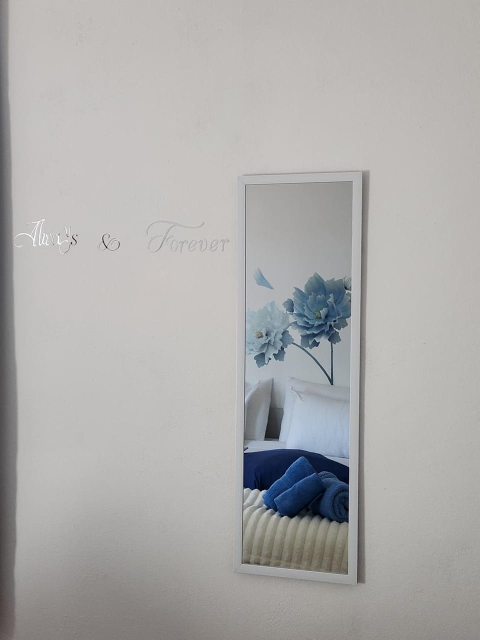 La Casetta di Laura intera casa indipendente a chi piace il silenzio vista lago 5 chilometri da Varenna House in Lierna