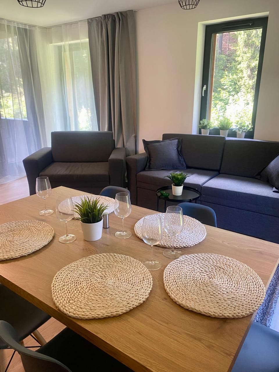 Living room, Dining area