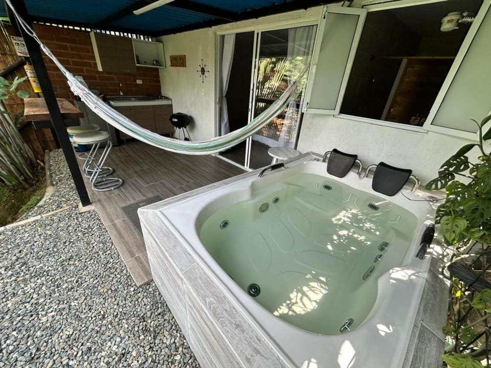 Cabaña / hotel campestre en Manizales para pareja Apartment in Risaralda