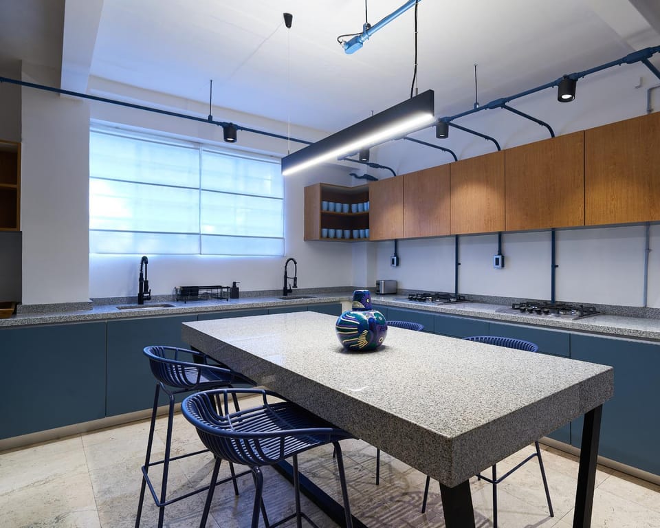 Kitchen or kitchenette, Communal kitchen, kitchen