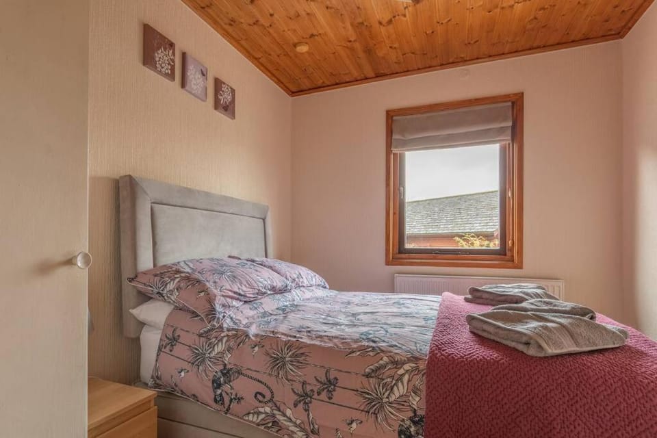 Wharfe Lodge - complimentary spa access House in Craven District