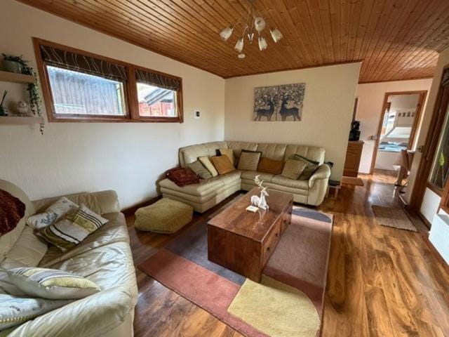 Wharfe Lodge - complimentary spa access House in Craven District