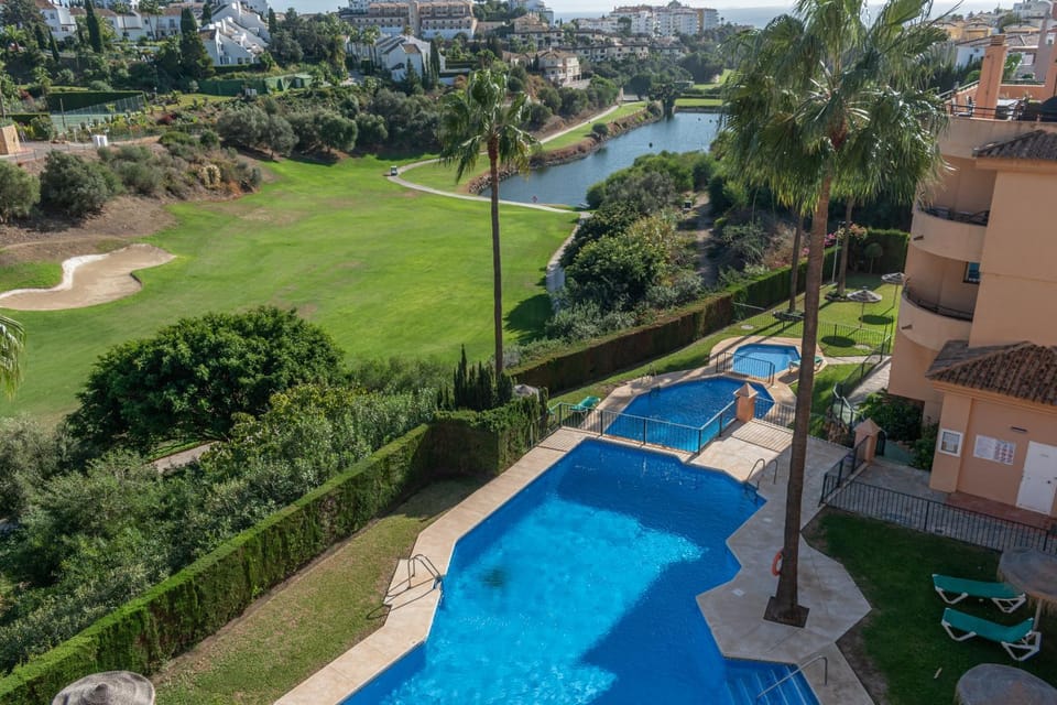 Miraflores Golf View Retreat Apartment in Sitio de Calahonda
