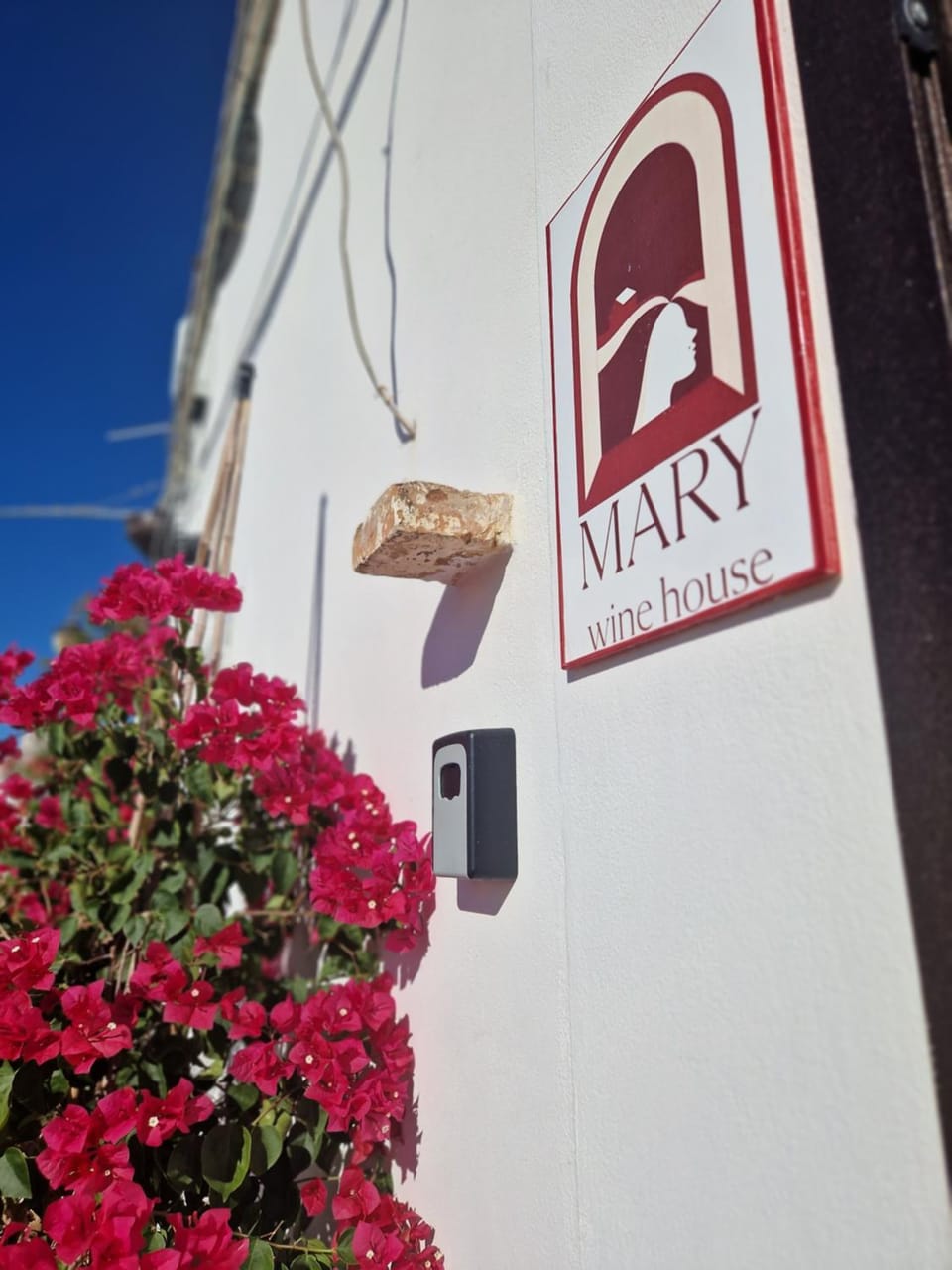 Property building, Property logo or sign, Street view