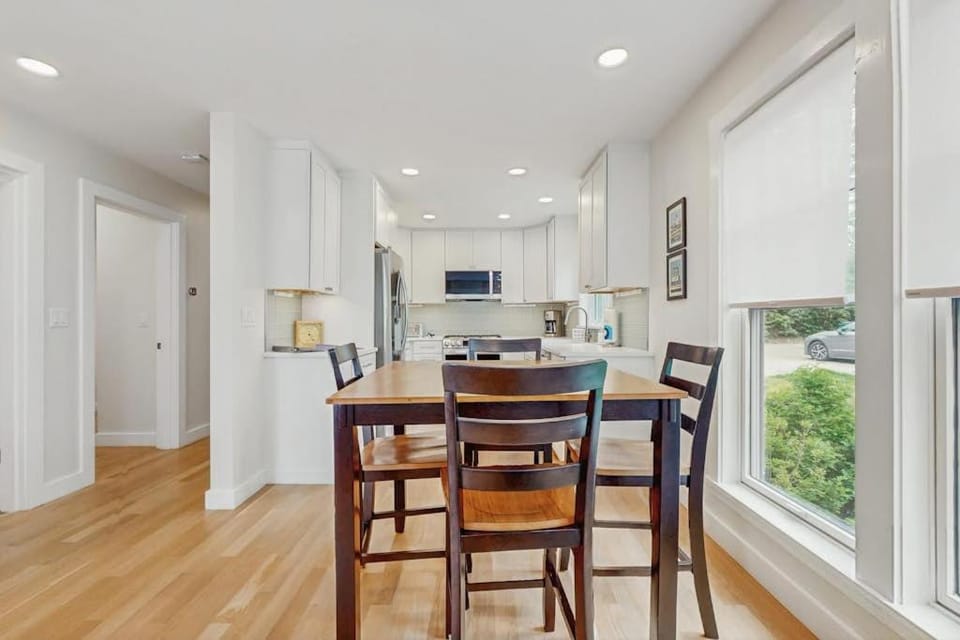 The Saffron Cottage House in Wellfleet