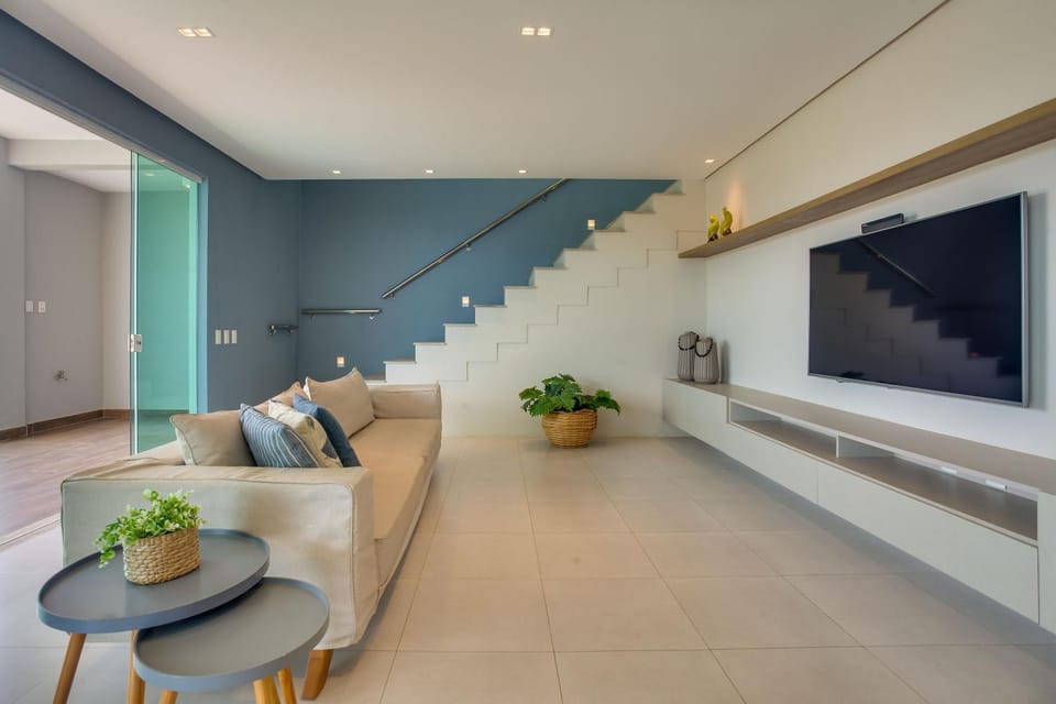 Communal lounge/ TV room, TV and multimedia, Living room, Seating area