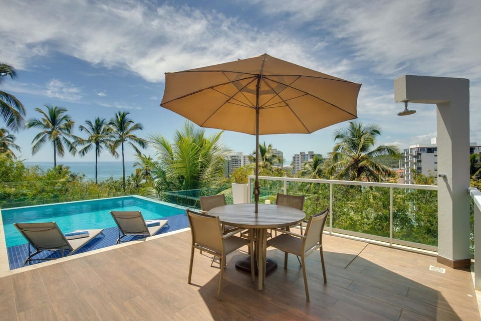Patio, Day, Natural landscape, Garden, View (from property/room), Dining area, Garden view, Pool view, Swimming pool, sunbed