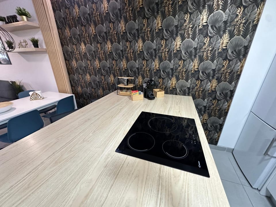 Meals, stove, kitchen