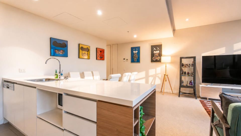 North Ryde 2BR Study, Metro, Parking, Pool Apartment in Sydney