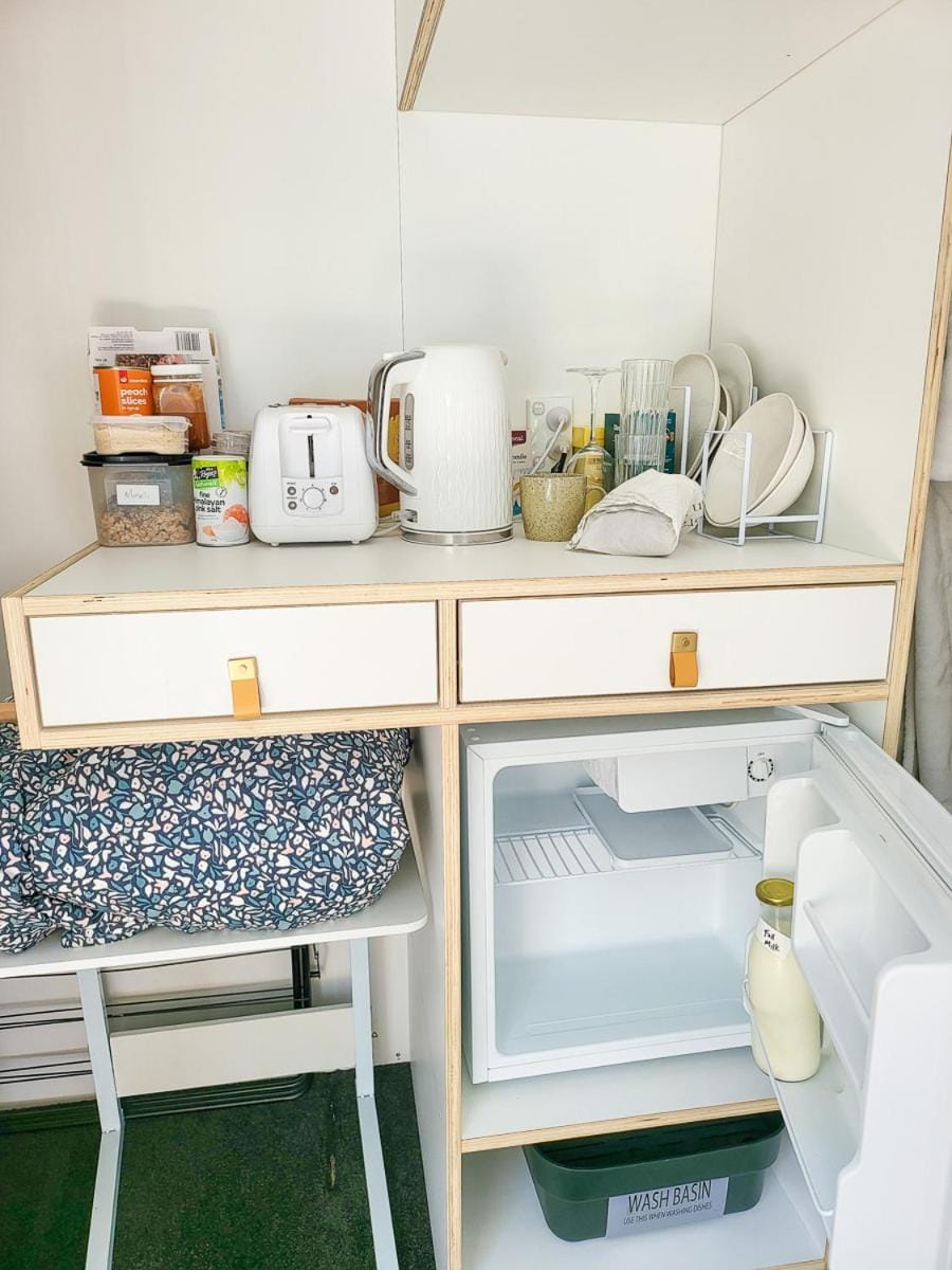 Kitchen or kitchenette, kitchen