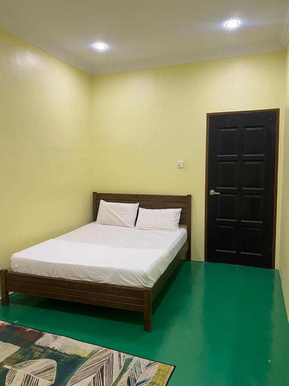 Restaurant/places to eat, Bed, Photo of the whole room, Bedroom, Street view