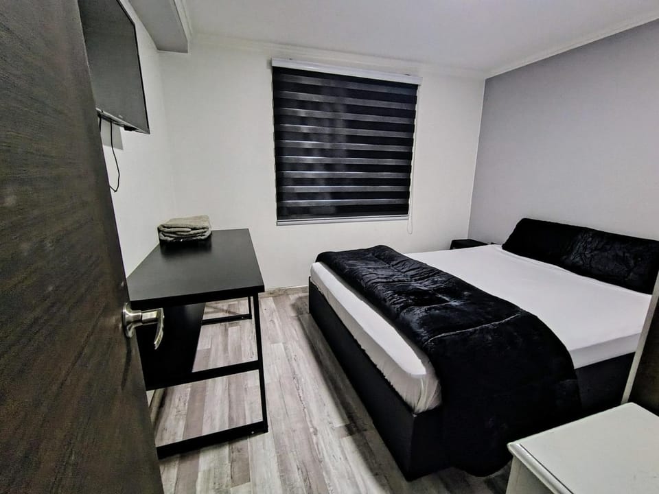 casa entera con estacionamiento Apartment in Santiago