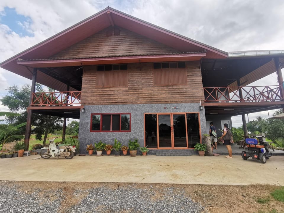 Property building, Internal: Not applicable to any particular room