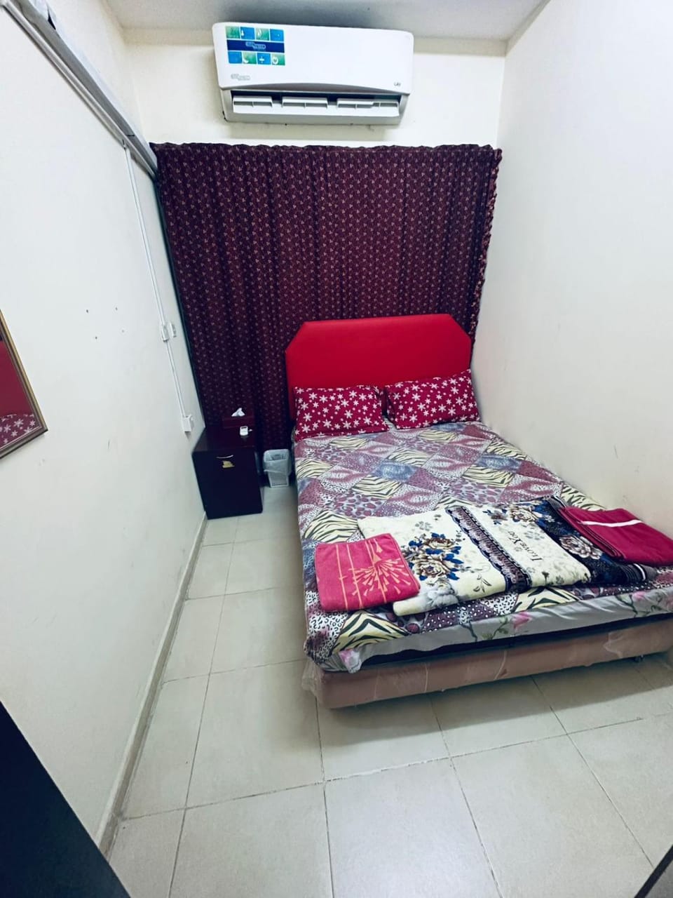 Bed, Photo of the whole room, Bedroom, towels, air conditioner