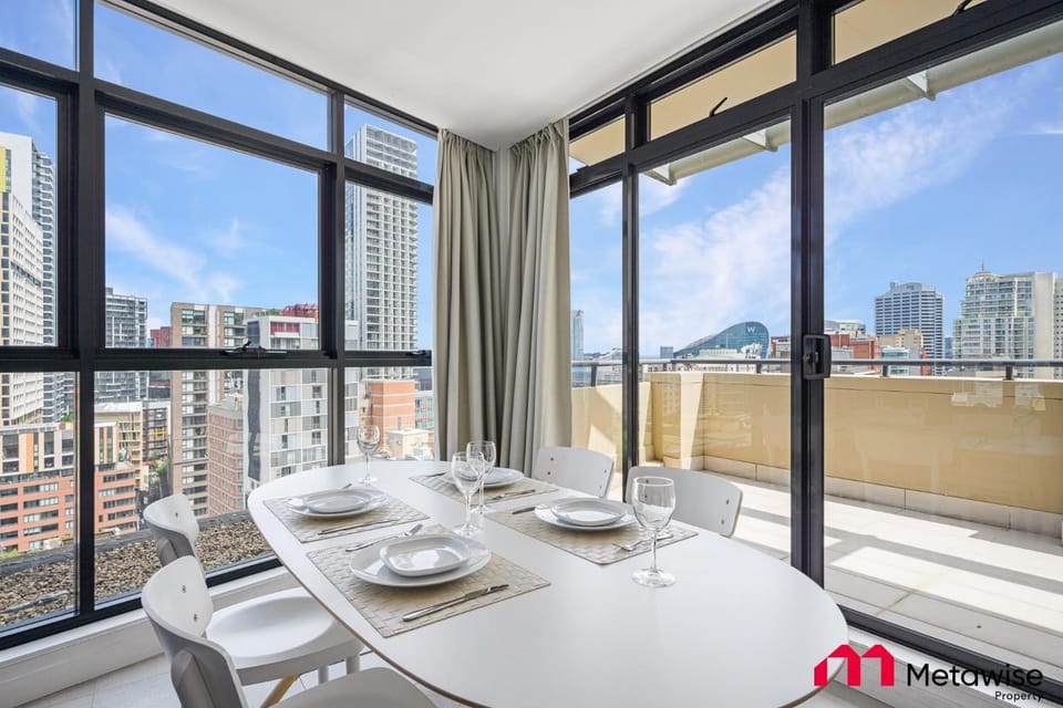 Day, View (from property/room), Dining area