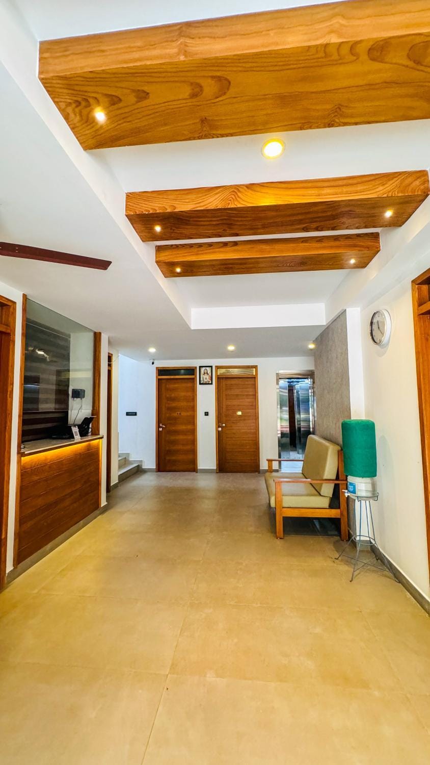 TV and multimedia, Lobby or reception