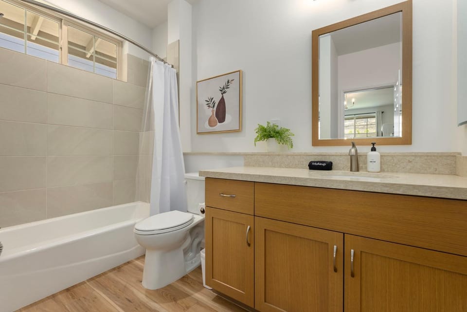 Bathroom, Bath