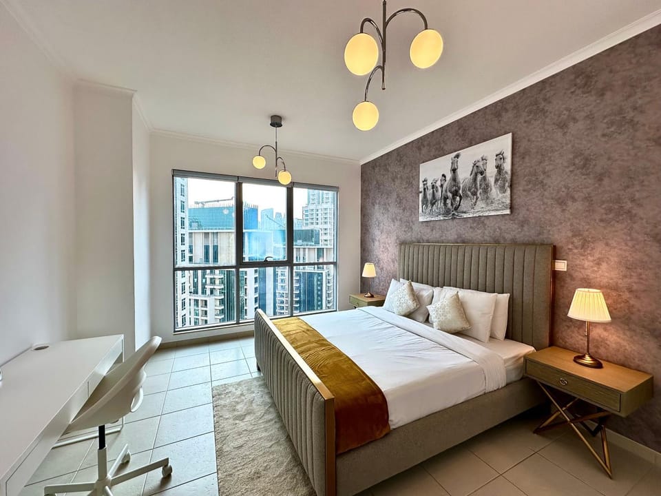 Lux BnB I The Residences I Sky Line Views Apartment in Dubai