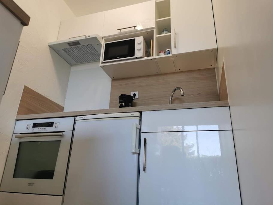 Appartement accès direct à la plage Apartment in Bernières-sur-Mer