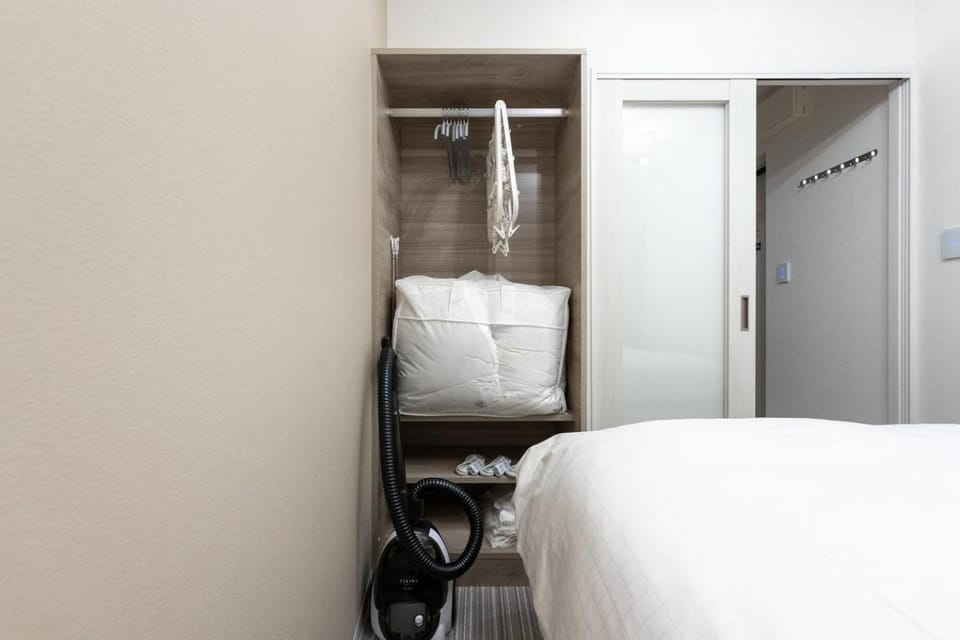 Bed, Other, Bedroom