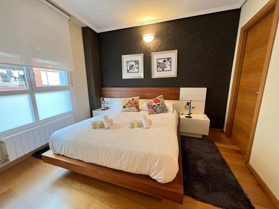 Bed, Photo of the whole room