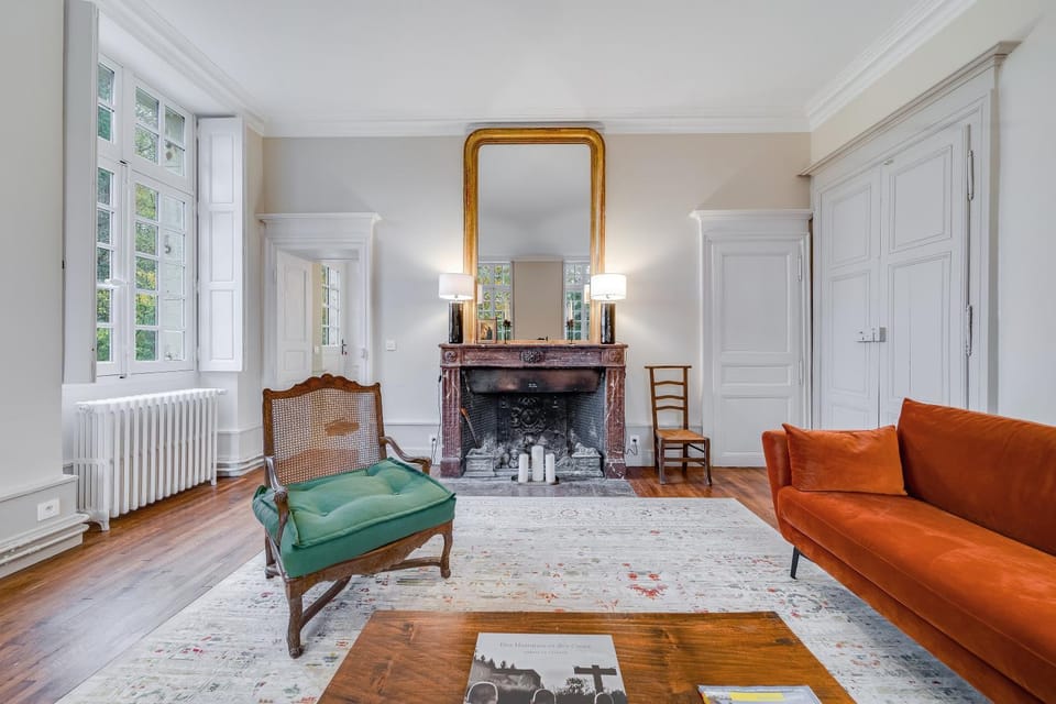 Living room, Seating area