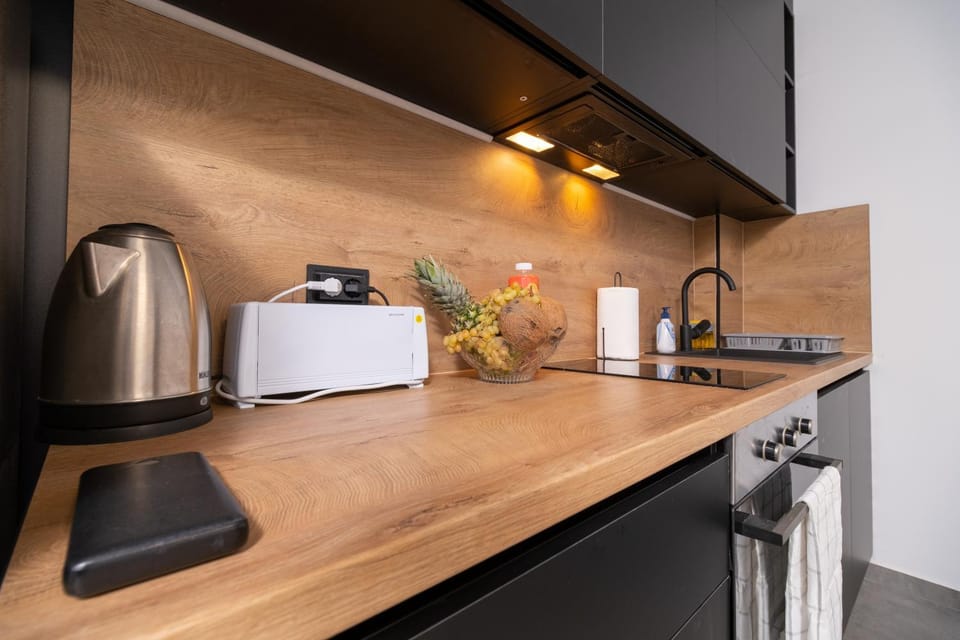 Coffee/tea facilities, Kitchen or kitchenette, dishwasher, oven, pet friendly, stove, toaster
