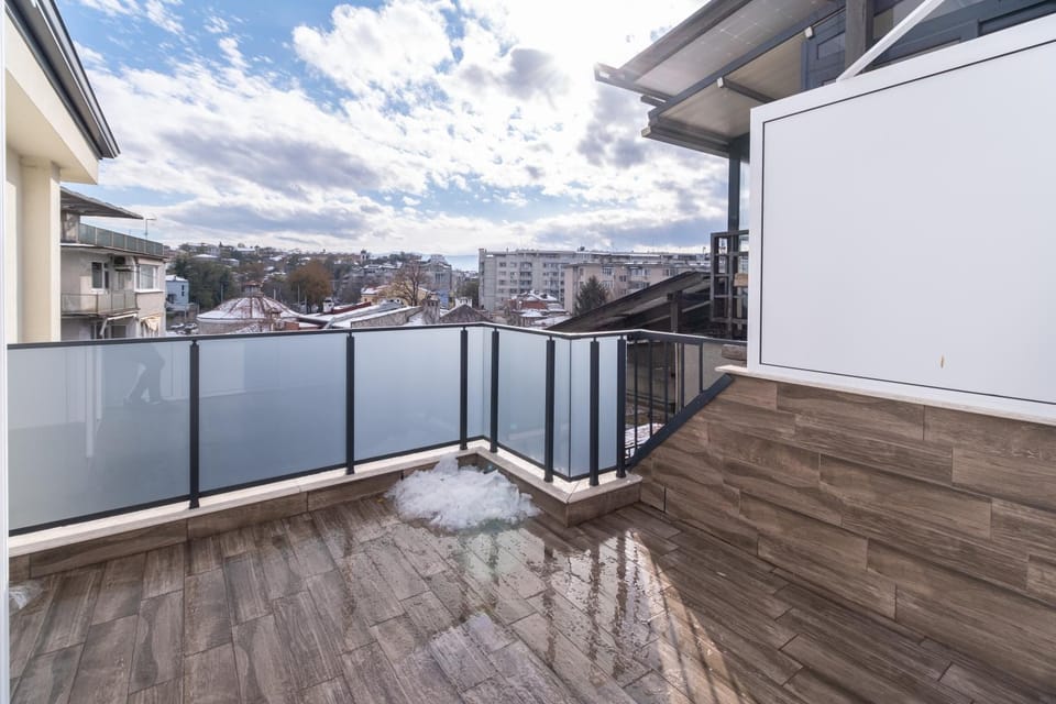 Property building, Patio, Day, View (from property/room), Balcony/Terrace, Balcony/Terrace, City view