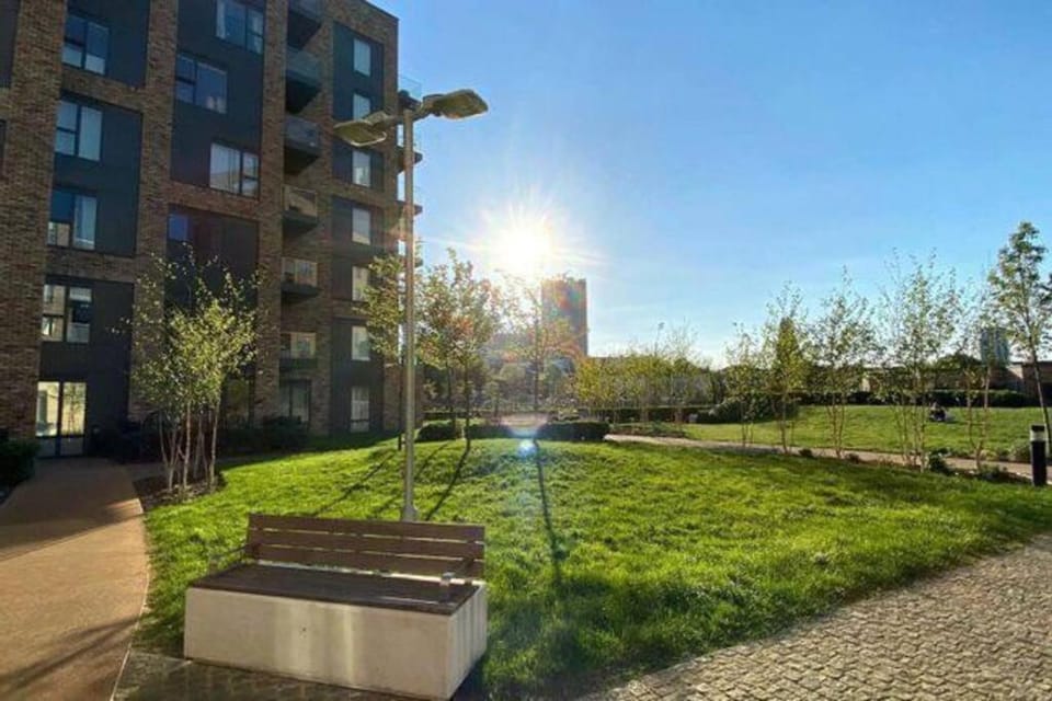Luxury 2 bed ensuite 2 bathroom apartment East Croydon Apartment in Croydon