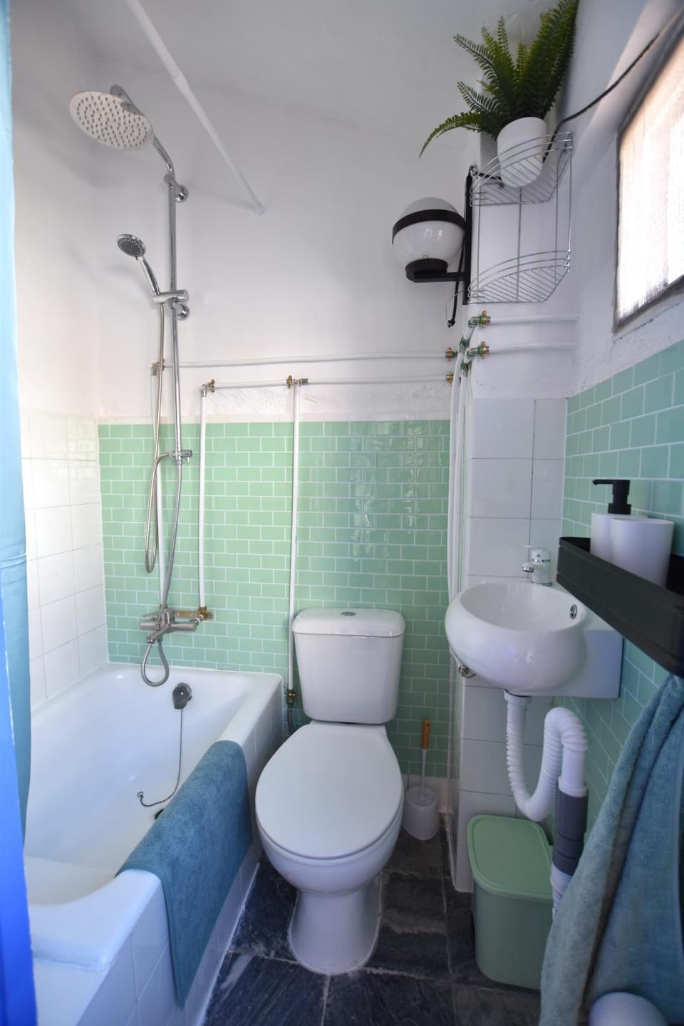 Shower, Bathroom, towels