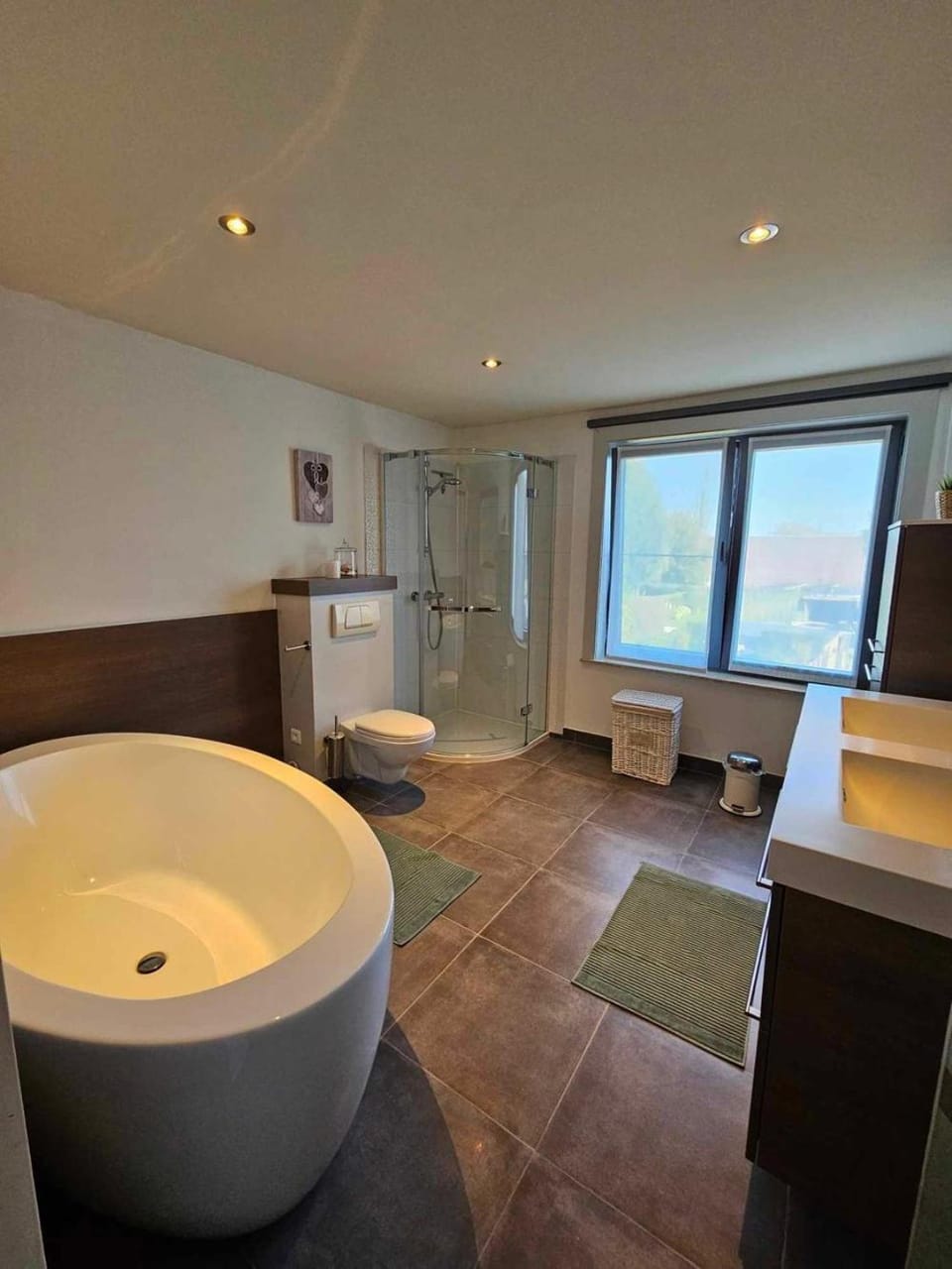 Bathroom, Bath, towels
