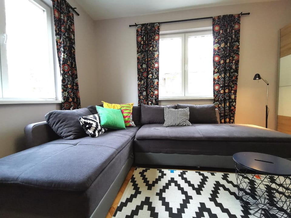 Bed, Living room, Photo of the whole room, Seating area, Bedroom