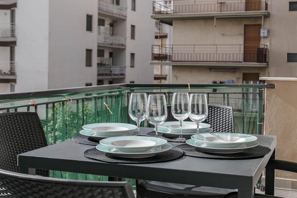 Property building, Day, View (from property/room), Balcony/Terrace, Dining area