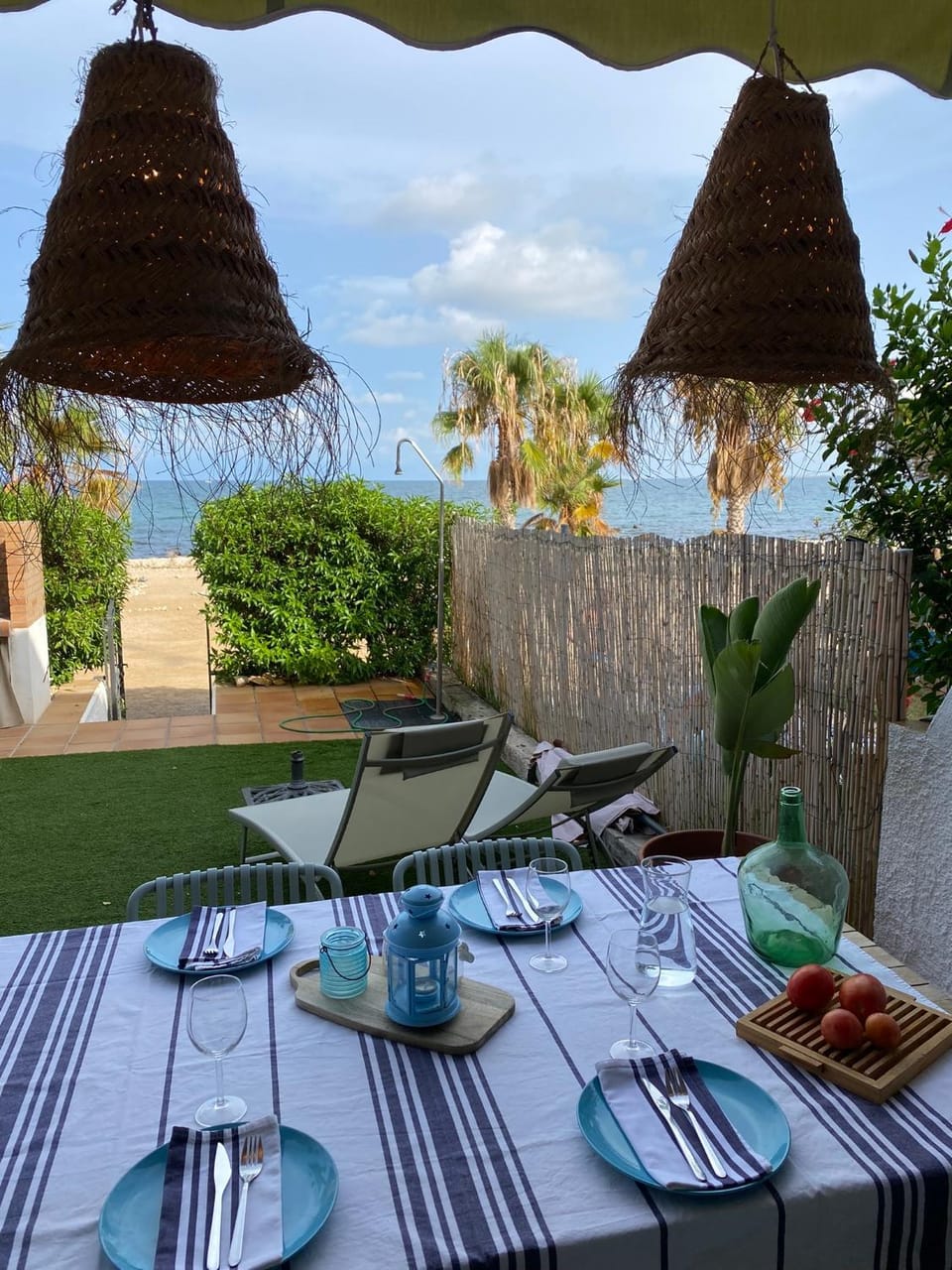 Natural landscape, Garden, View (from property/room), Balcony/Terrace, Food